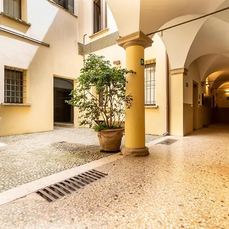 Broccaindosso 33 - Nel Centro Storico *